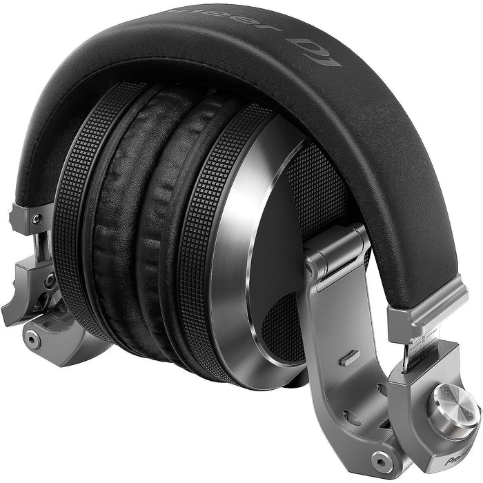 Pioneer DJ HDJ-X7-S - Closed-back Circumaural DJ Headphones with 50mm Drivers, with 5Hz-30kHz Frequency Range, Detachable Cable, and Carry Pouch - Silver