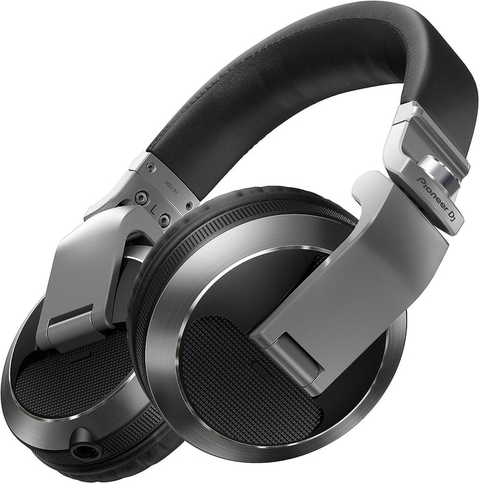 Pioneer DJ HDJ-X7-S - Closed-back Circumaural DJ Headphones with 50mm Drivers, with 5Hz-30kHz Frequency Range, Detachable Cable, and Carry Pouch - Silver